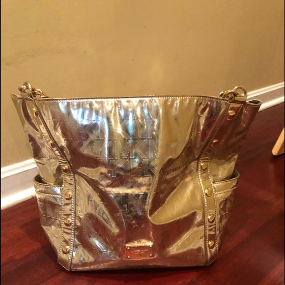 Michael Kors Gold metallic handbag - Picture 2 of 5